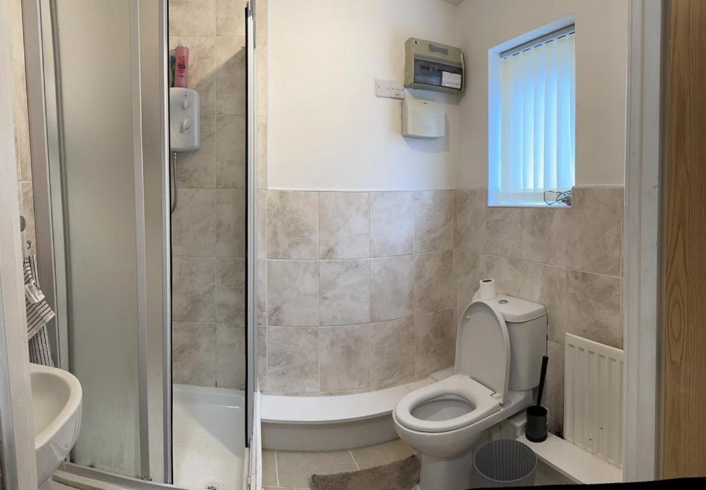 Rooms 7 Minutes From Etihad Manchester Exteriör bild